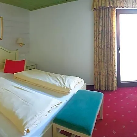 Hotel Alpenrose Hotel-garni 2*