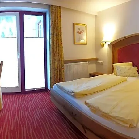Alpenrose Hotel-garni