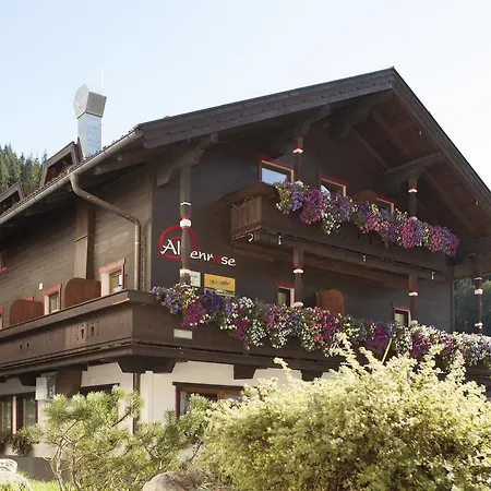 Alpenrose Hotel-garni جيرلوس