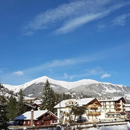 Отель Alpenrose Hotel-garni