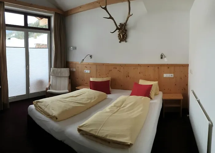 Alpenrose Hotel-garni Otel 2*